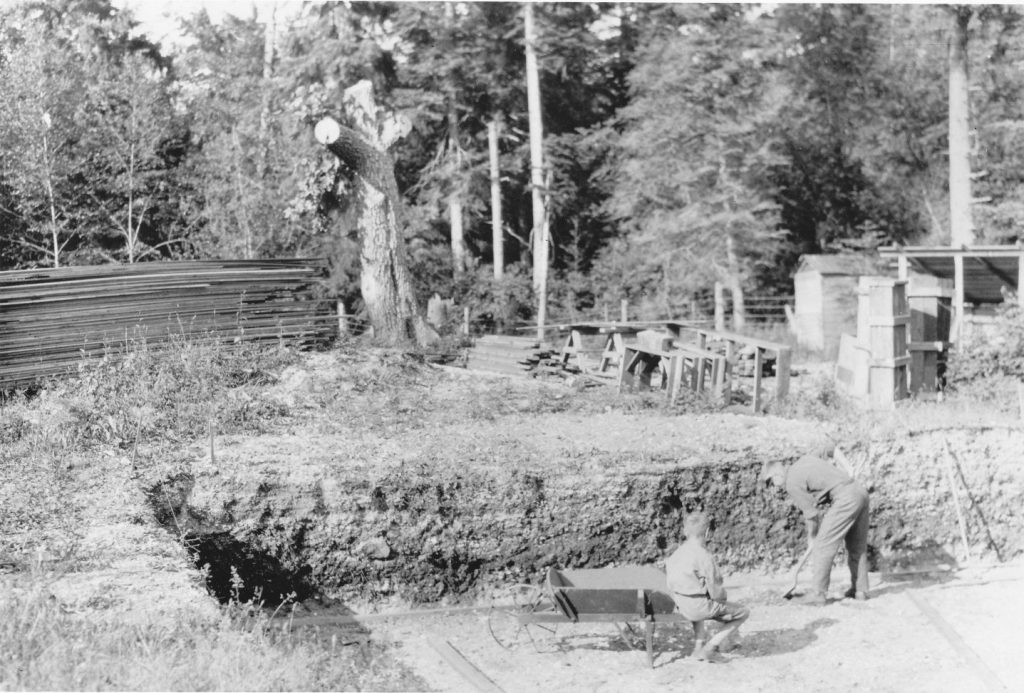 Digging foundation for home 'with assistant' 1922