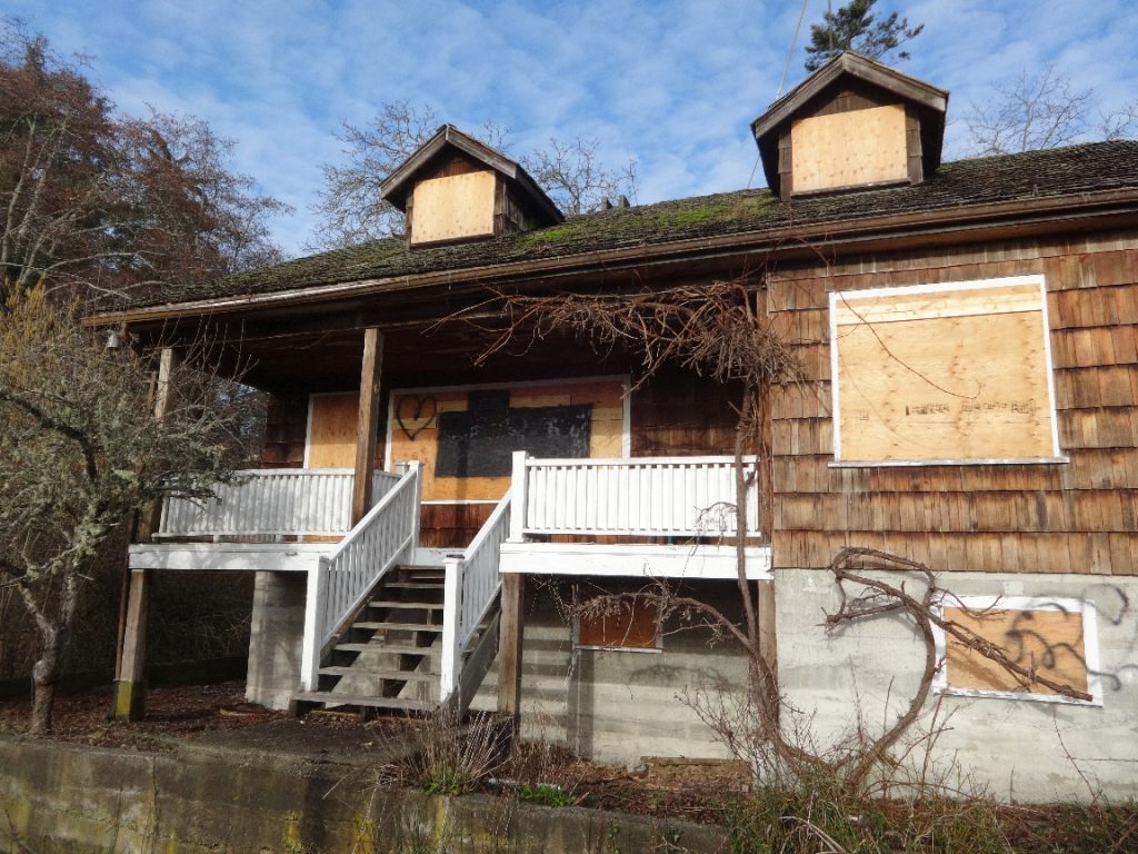 Shakesides in February 2016